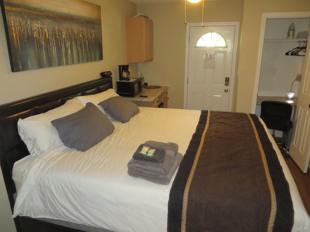 The King Suites - photo 23
