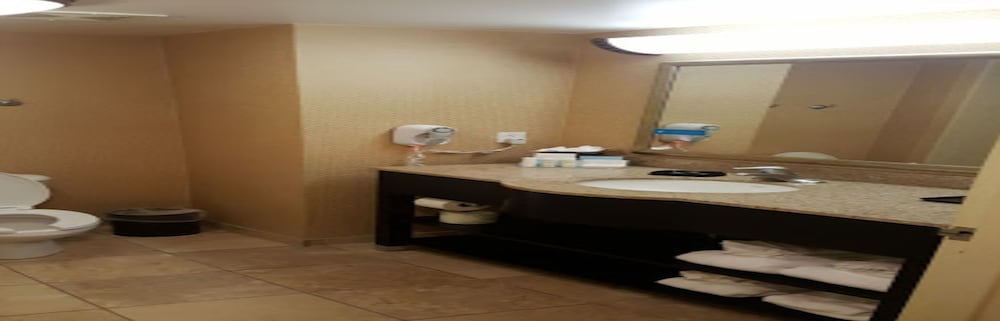 Hampton Inn Dade City Zephyrhills - photo 16
