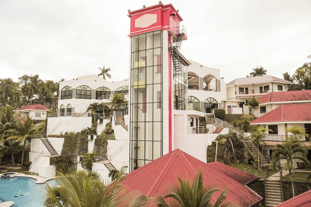 Bohol Plaza Resort and Restaurant in Dauis, Philippines