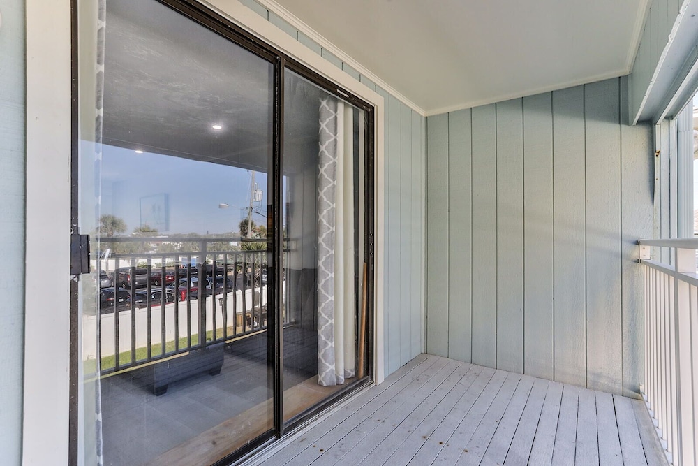 Coastal Waters Inn - photo 142