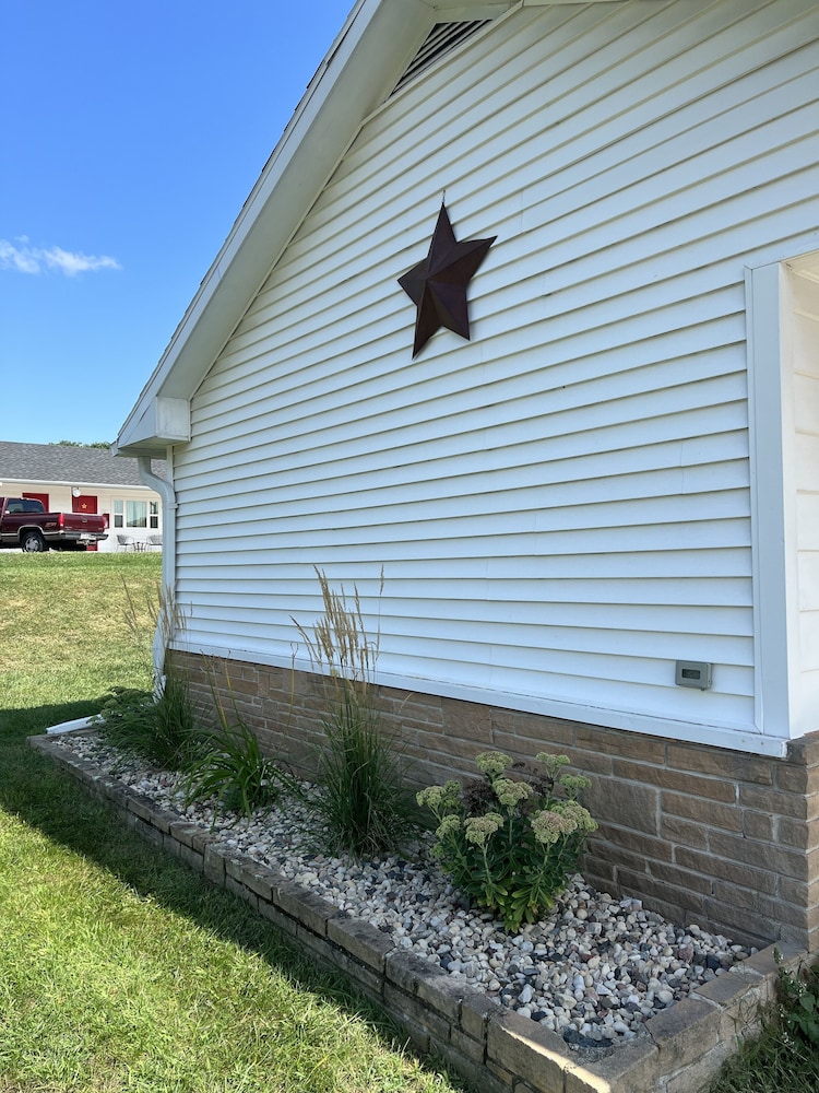 All Star Inn & Suites - photo 408