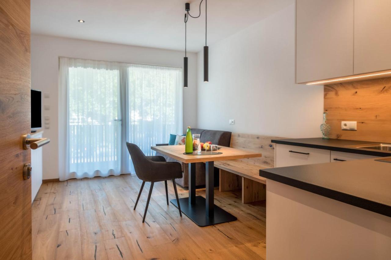 Luisl Hof Apartment Vitis — 4-Star Luxury Hotel in Cornaiano, Italy