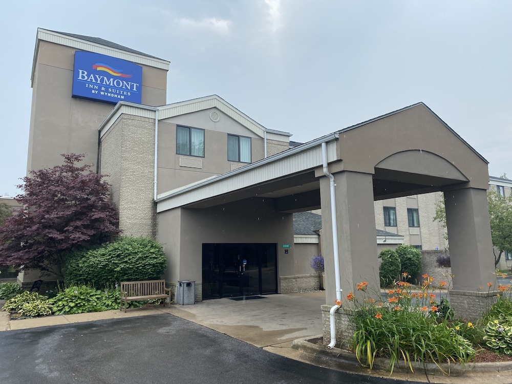 Baymont by Wyndham Flat Rock - photo 2