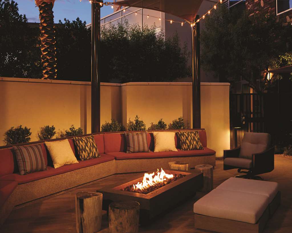 Hyatt Place Las Vegas at Silverton Village - photo 9