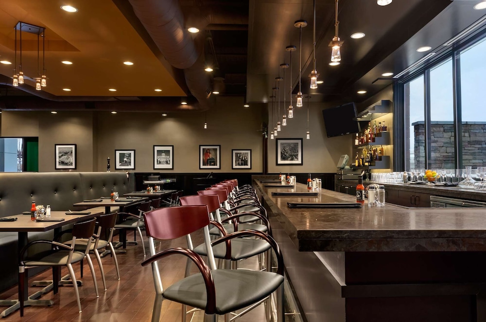 Embassy Suites by Hilton Salt Lake West Valley City - photo 71