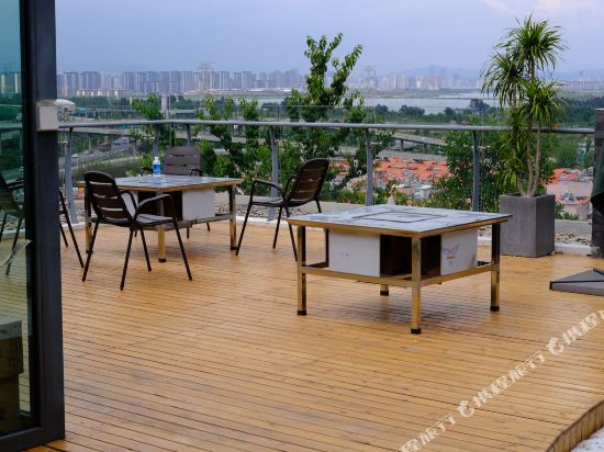 Mountain view party home - last minute hotel in Kunming