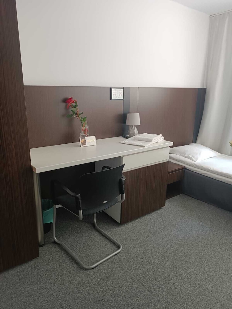 Aparthotel Strefa Budget — Tychy