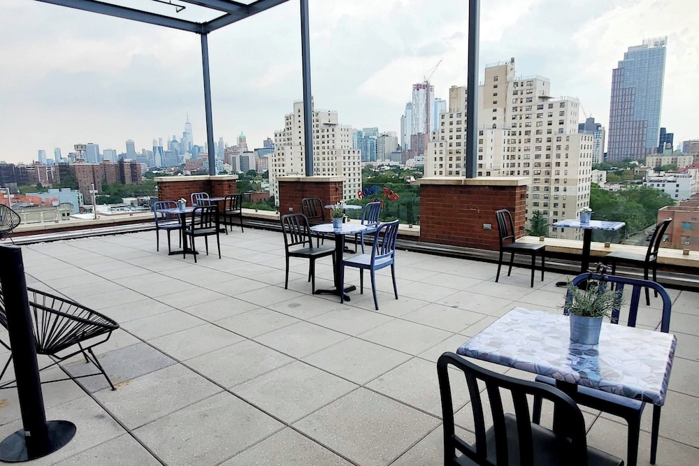 Fairfield Inn & Suites by Marriott New York Brooklyn - photo 50