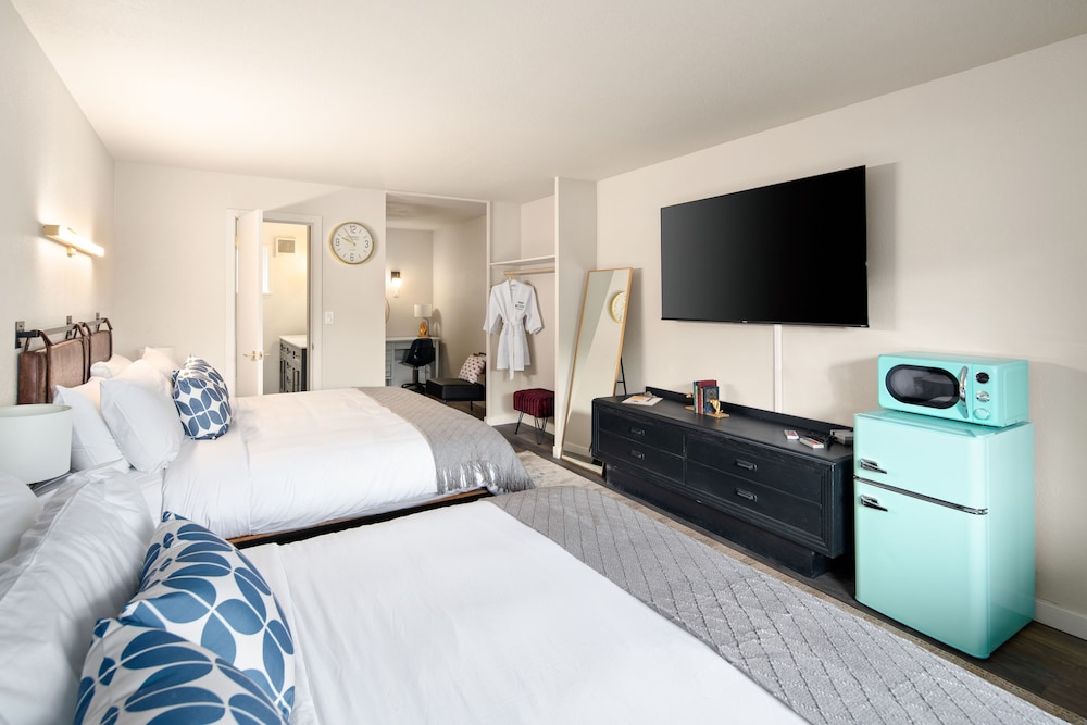 Manor Lodge Motel - photo 12
