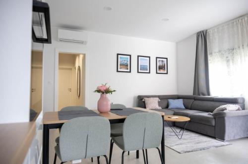 Apartment Oaza with free parking — 4-Star Luxury Hotel in Zagreb, Croatia