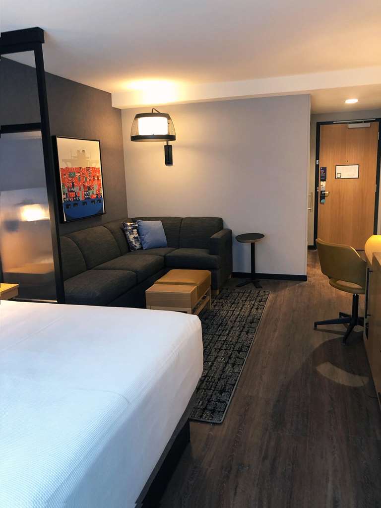 Hyatt Place Boston Seaport District - photo 49