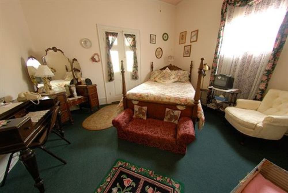 Carrier Houses B&B - photo 16