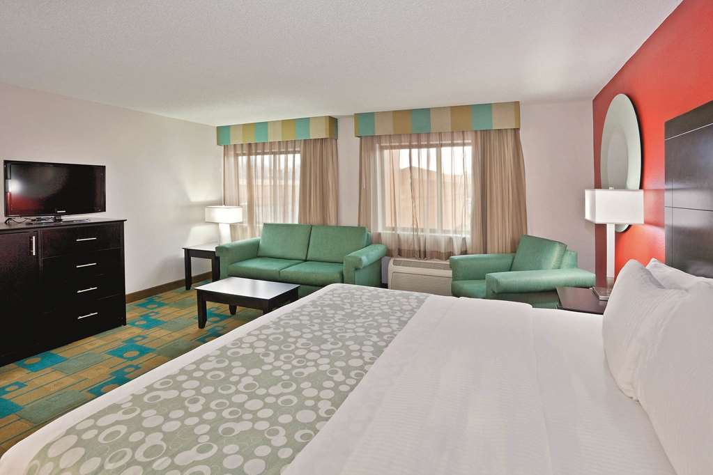La Quinta Inn & Suites by Wyndham Mansfield OH - photo 19
