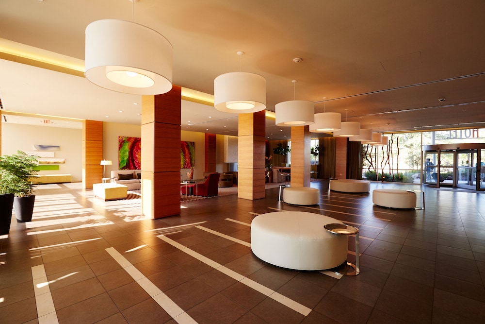 I Hotel And Illinois Conference Center - photo 3