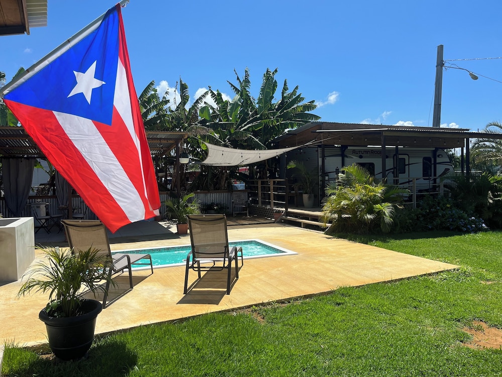 El Camper RV with pool. in Aguadilla, Puerto Rico