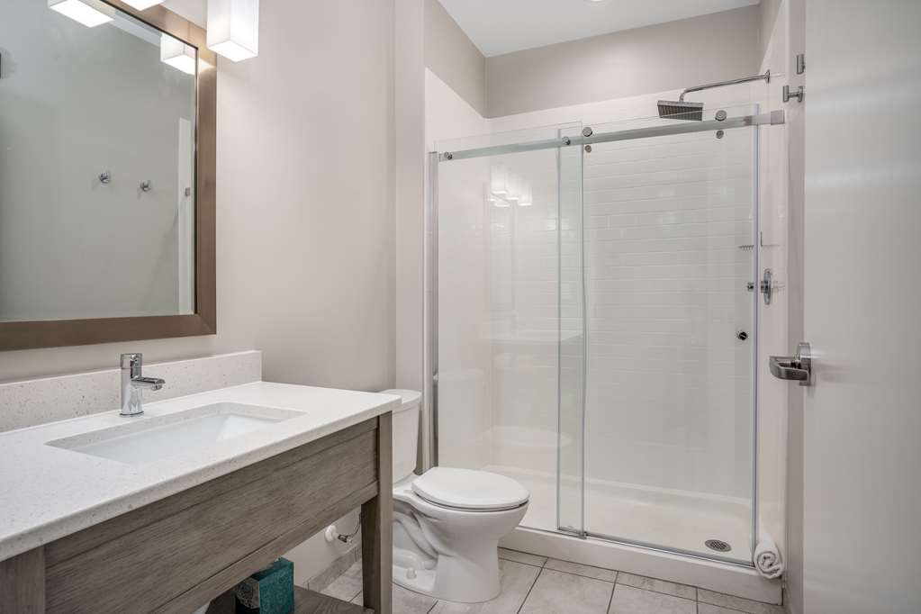 Lighthouse Suites Best Western Signature Collection - photo 22