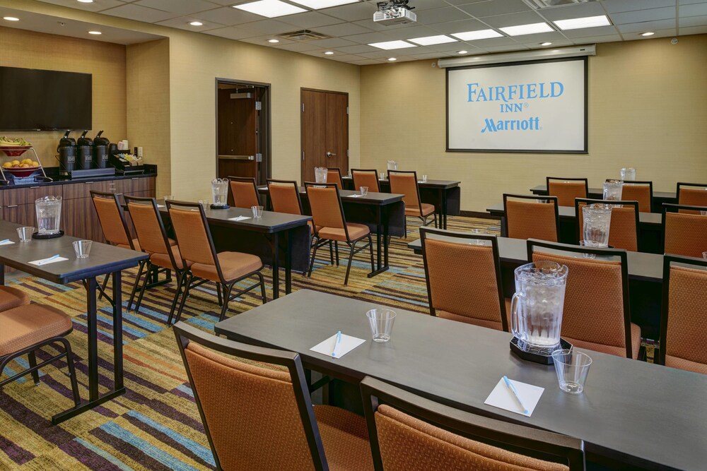 Fairfield Inn & Suites by Marriott Detroit Troy - photo 24