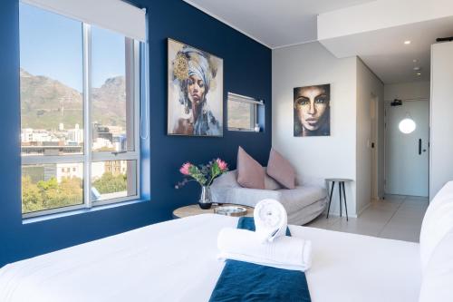 The Rose 506: Studio Apartment with Rooftop Pool