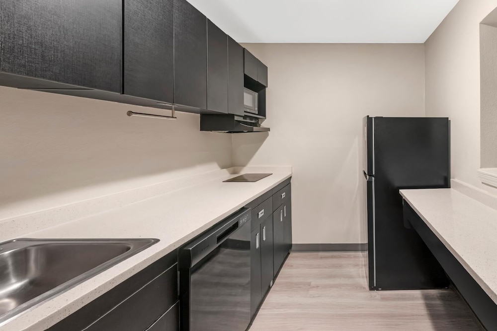 MainStay Suites Little Rock West Near Medical Centers - photo 11