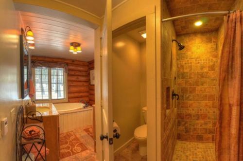 Historic Log Cabin #14 at Horse Creek Resort - photo 19