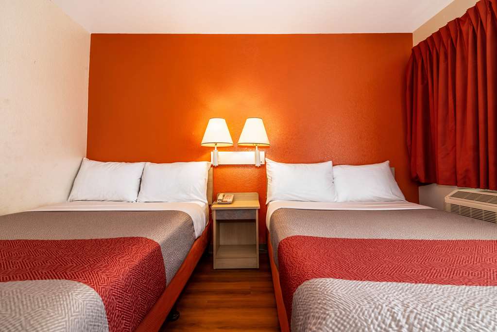 Motel 6 Palm Springs CA East Palm Canyon - photo 31