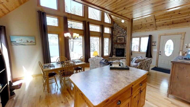 Lakefront Hideaway - photo 29