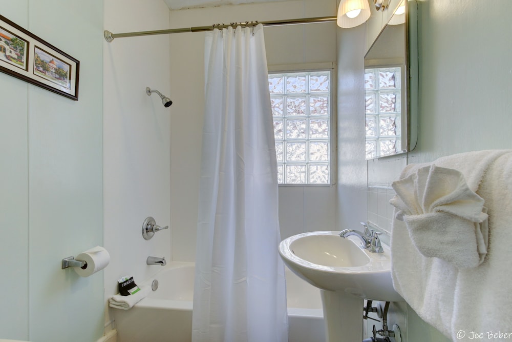 Gold Inn Hot Springs - photo 23