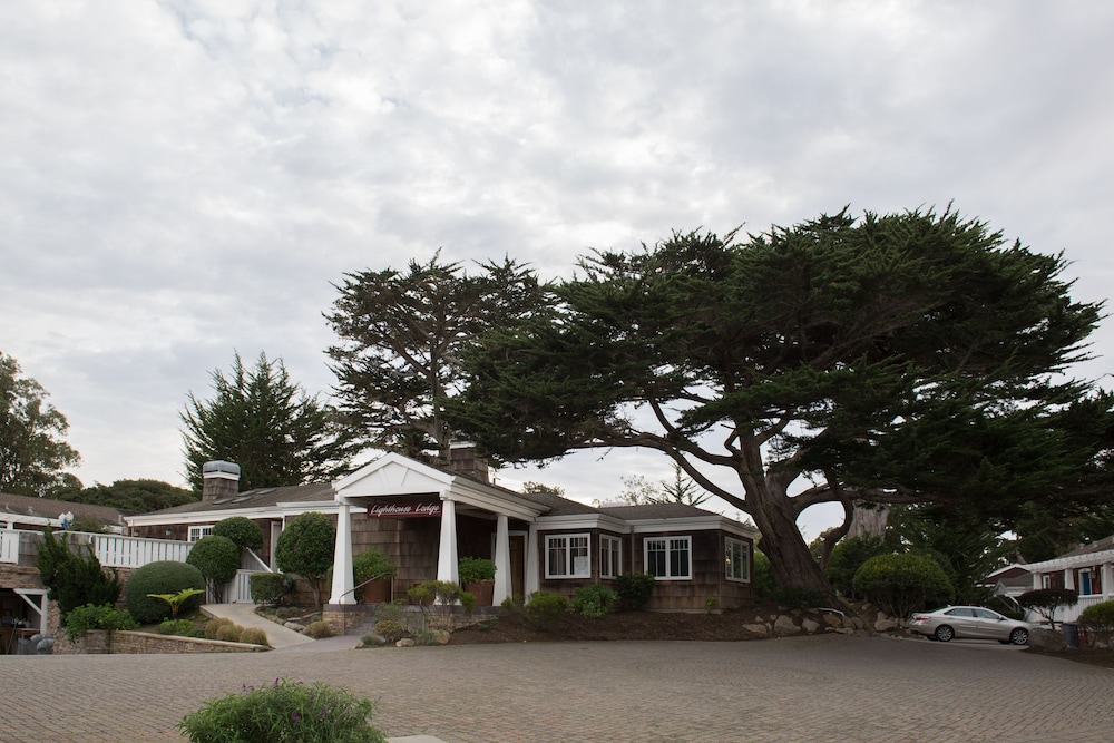 Lighthouse Lodge And Cottages - photo 49