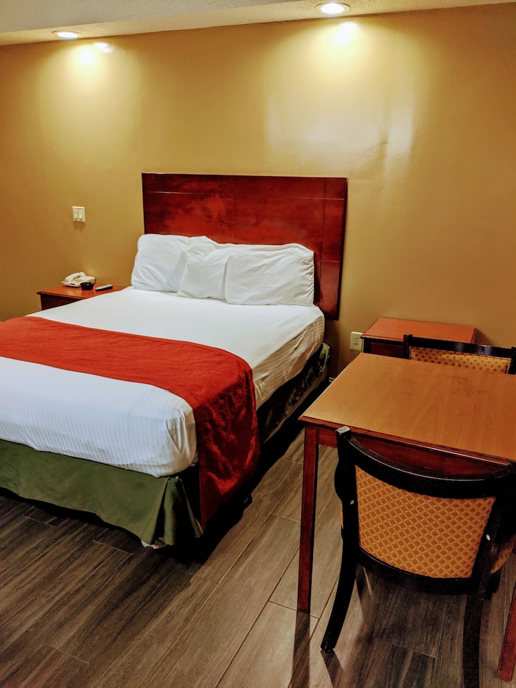 Jets Motor Inn - photo 9