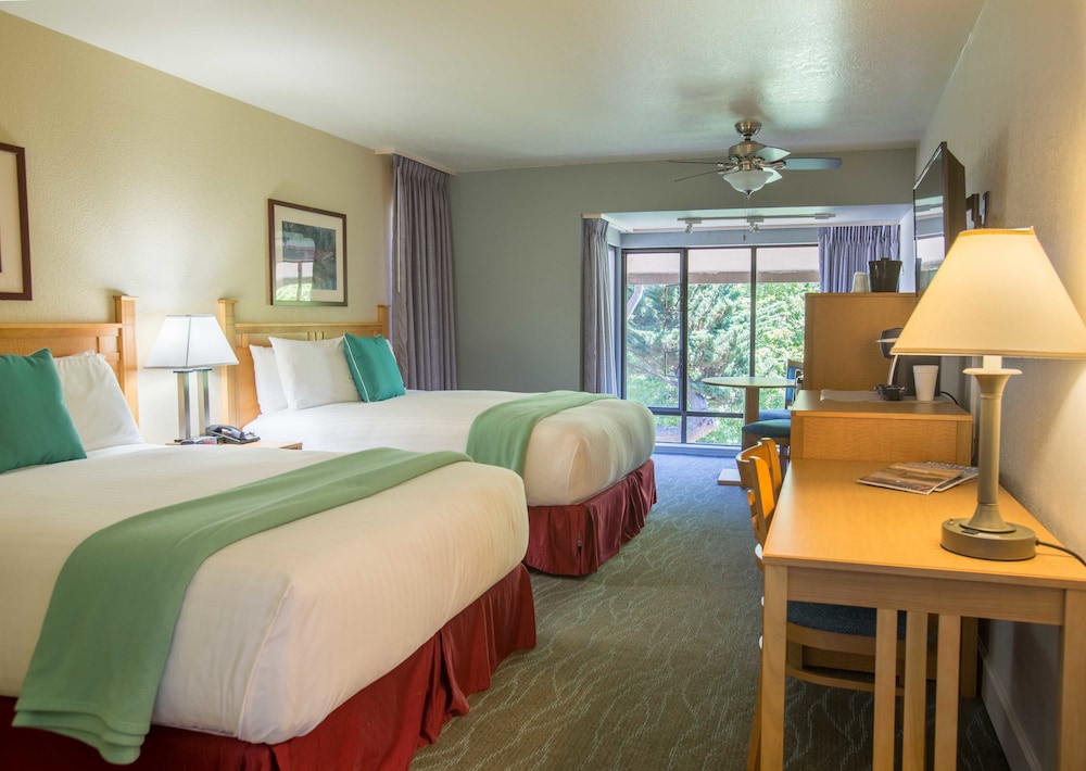 Colton Inn - photo 2