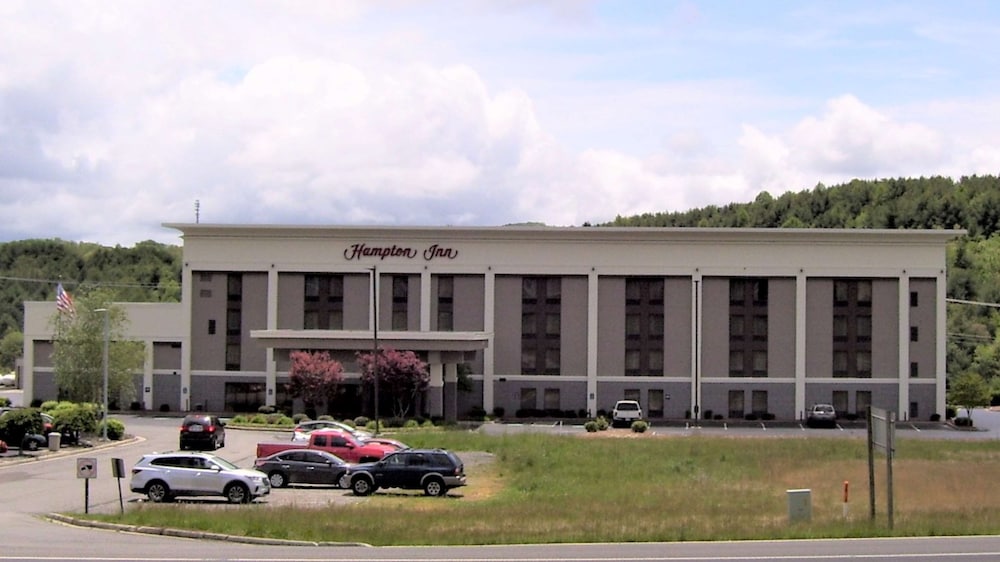 Hampton Inn Hillsville - photo 68