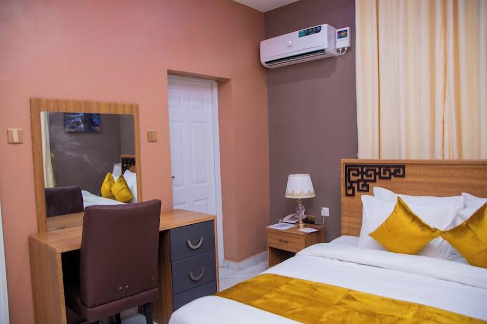 Daystar Luxury Apartment — 5-Star Luxury Hotel in Asaba, Nigeria