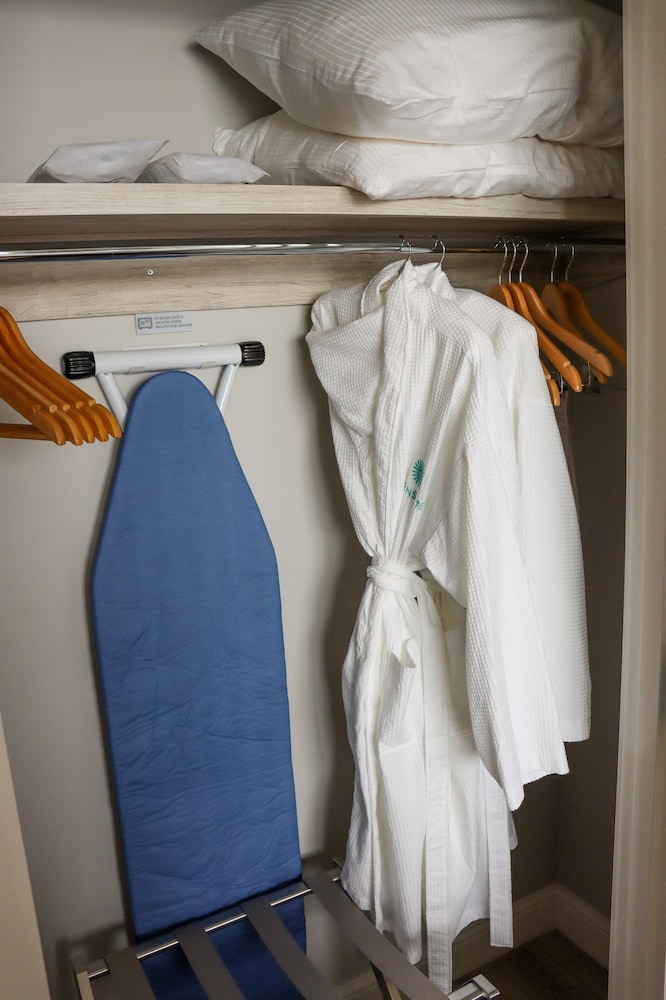 Sunseeker Resort Florida Gulf Coast Curio Collection - photo 23