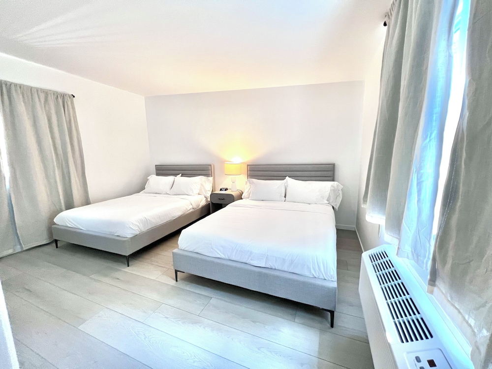 380 Inn - photo 7