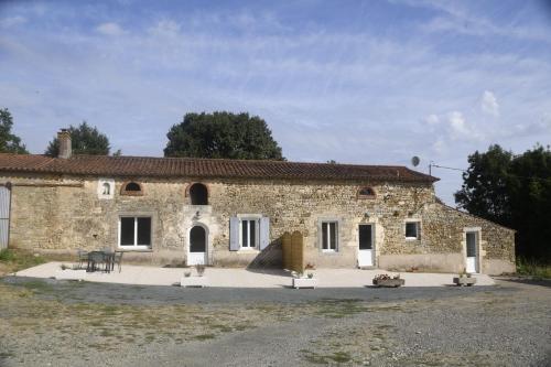 Le Logis De La Chauveliere — Saint Valerien