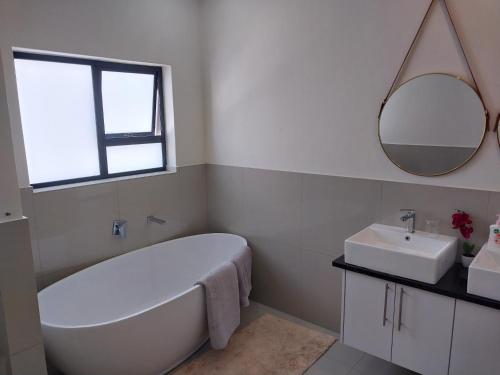 Lnd Guest House