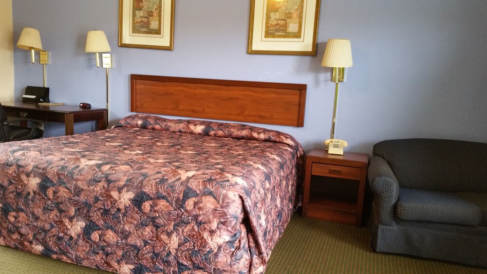 Spillway Motel & Bait Shop — hotel in Shelbyville