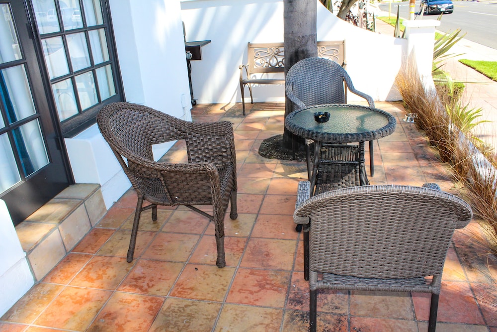 The Surfbreak Hotel - photo 35