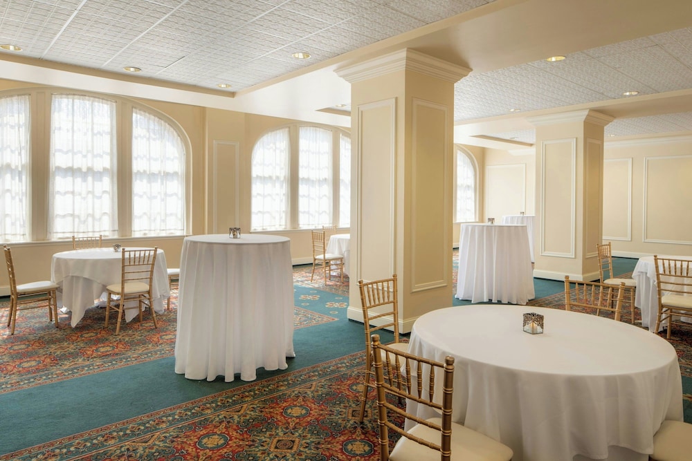 Davenport Hotel Autograph Collection - photo 81