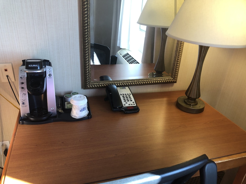 Holiday Inn Express & Suites Howell by IHG - photo 15