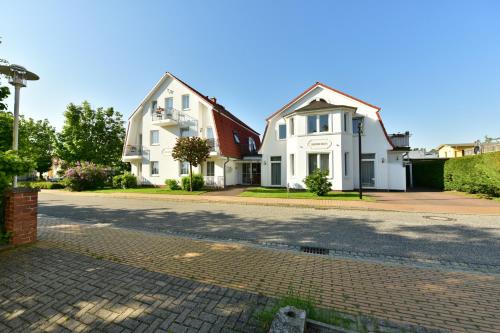 Pension Heimchen — 4-Star Luxury Hotel in Seebad Bansin, Germany