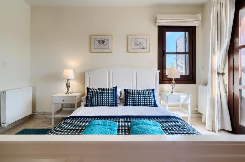 3 bedroom Villa Madelini with private pool Aphrodite Hills Resort in Unknown City, Cyprus