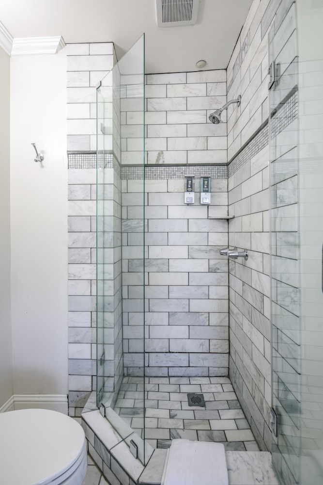 Cedar Gables Inn - photo 7