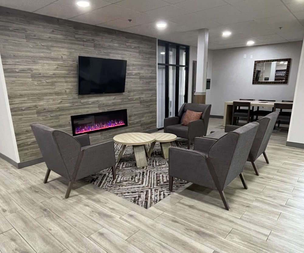 Candlewood Suites Tuscaloosa by IHG - photo 79