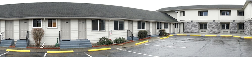 Emerald Motel - photo 17