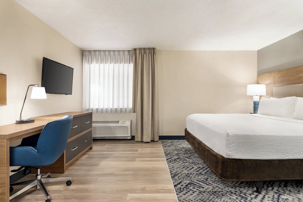 Candlewood Suites Boise Towne Square by IHG - photo 14
