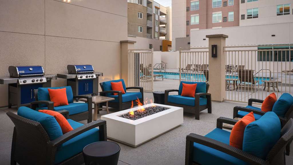 Hyatt House LA University Medical Center - photo 14