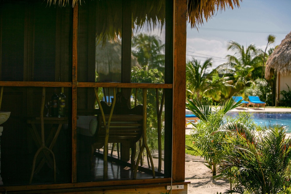 Turtle Inn — Dangriga — photo 5