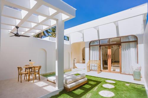 Villa Gaia — 4-Star Luxury Hotel in Gili Trawangan, Indonesia