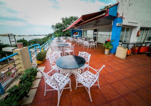 MPT Wind N Waves Cottages Bhopal